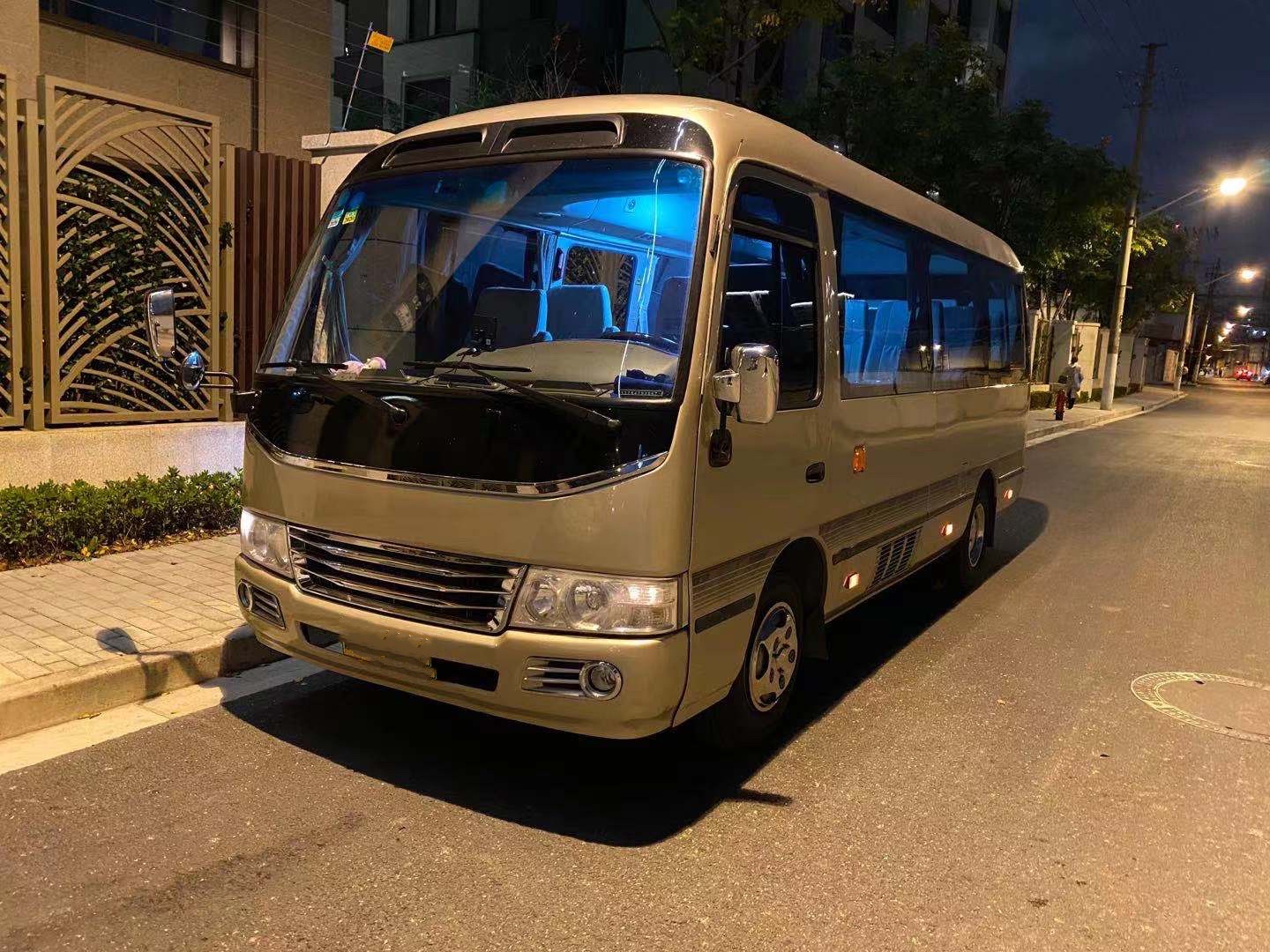 北京中巴車租賃應(yīng)注意什么？北京中巴車租賃攻略