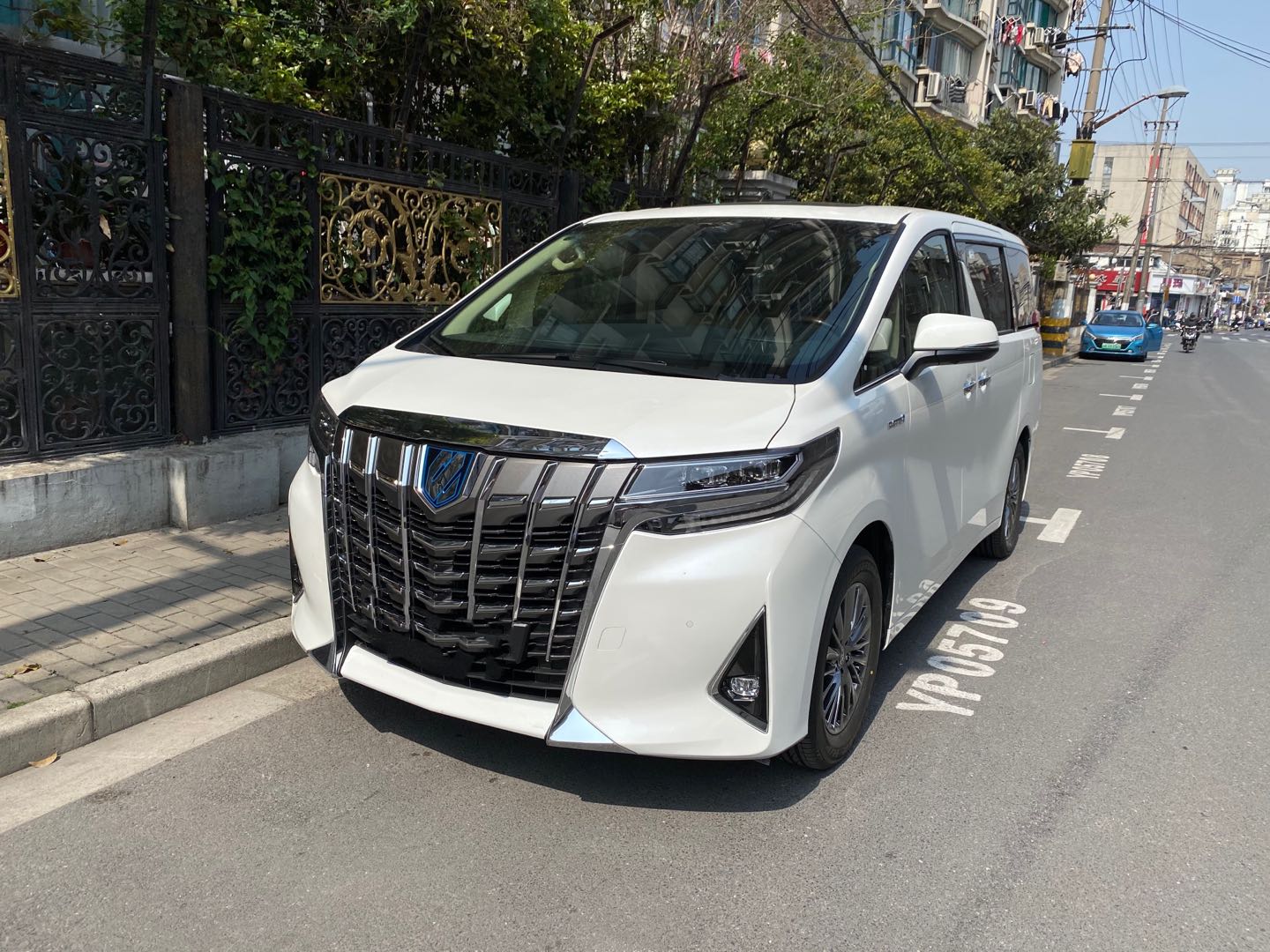 企業(yè)班車租賃時(shí)要注意什么？班車租賃注意事項(xiàng)
